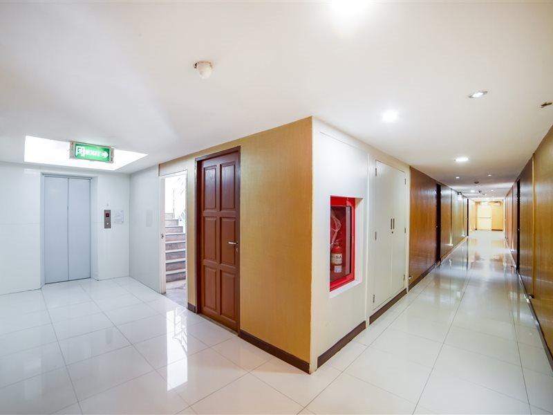Oyo 460 Int Place Bangkok Exterior photo