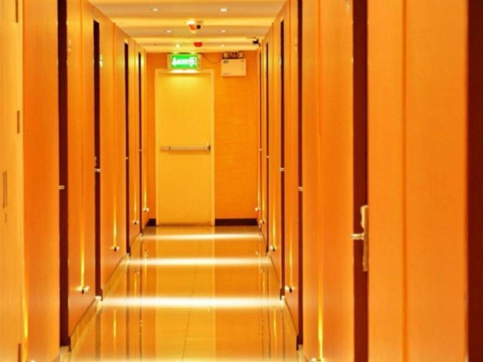 Oyo 460 Int Place Bangkok Exterior photo